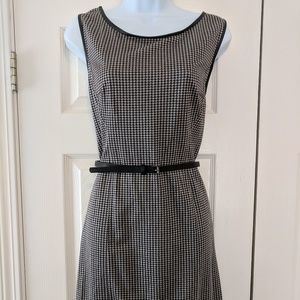 Max Studio Sleeveless Houndstooth Dress